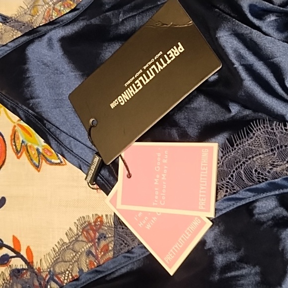 Pretty Little Thing Sz 8 Camisole NWT - Picture 3 of 5